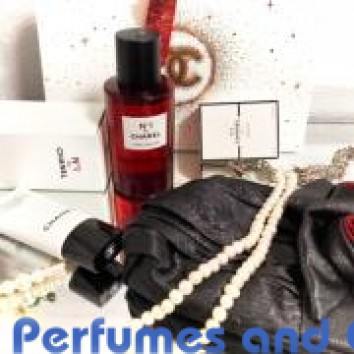 Our impression of N°1 de Chanel L'Eau Rouge Chanel for Women Concentrated Perfume Oil (2660) 